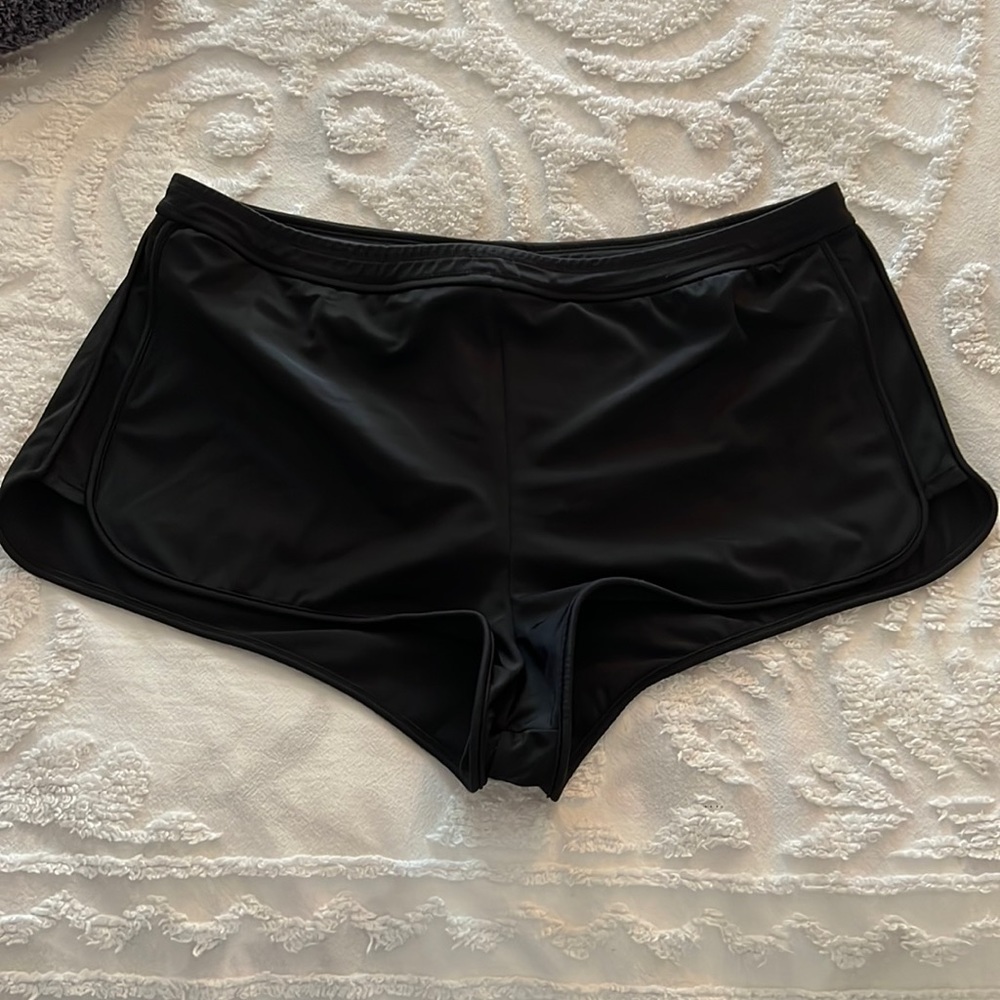 ECO BEACH Women’s swim shorts Size Large